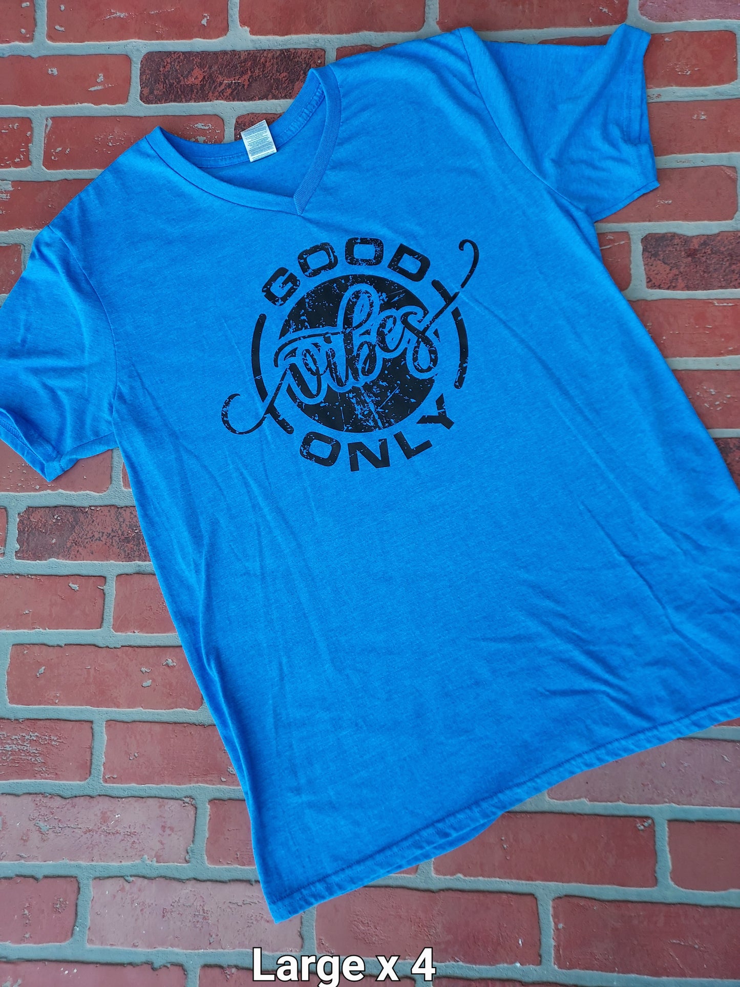 Good Vibes Only tee Lg