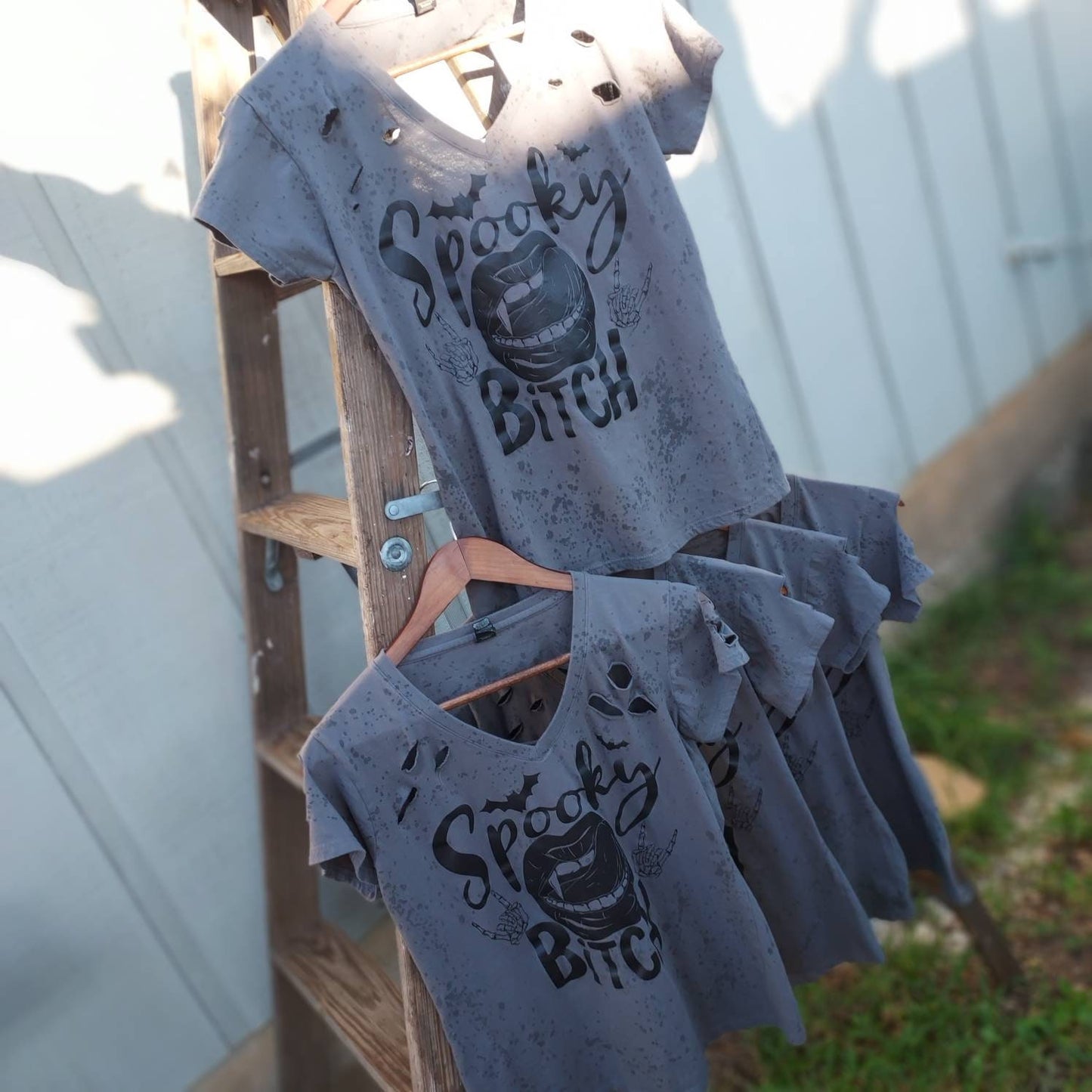 Women's distressed tee Size: Large