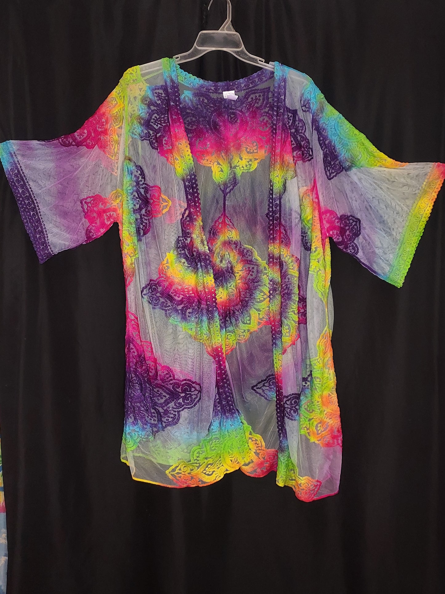 LACE Rainbow Duster