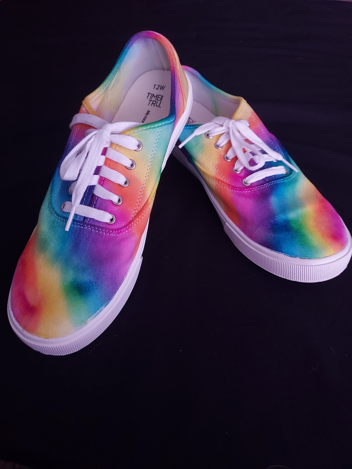 Rainbow tiedye shoes 12W